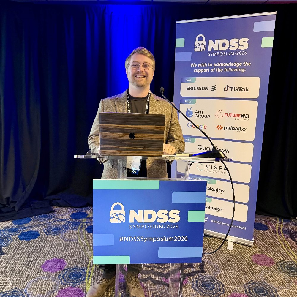 Scott Seidenberger presenting NinjaDoH at MADWeb 2026 in San Diego